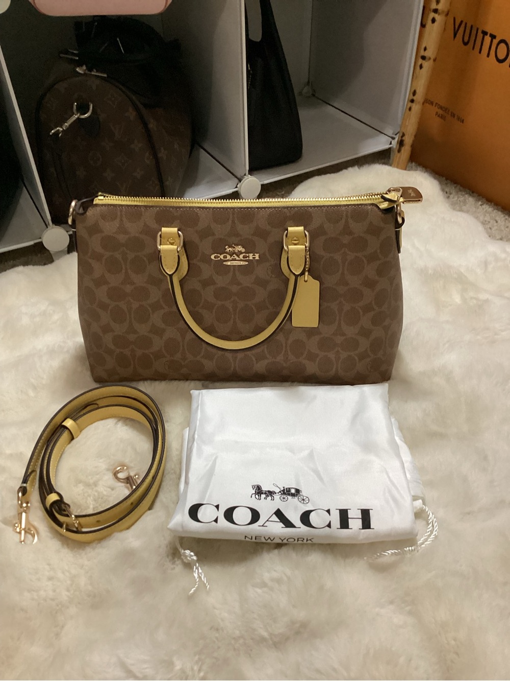 NEW NEVER WORN Coach Brown and Tan Signature Satchel with Gold Hardware